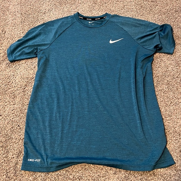 Men’s Nike Shirt - Picture 1 of 3